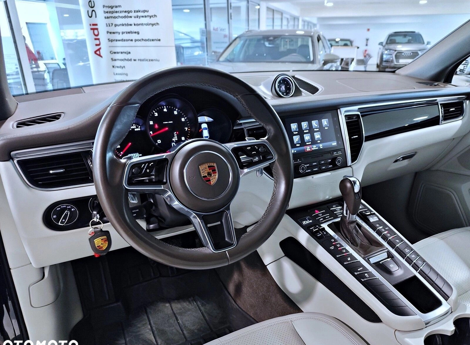 Porsche Macan cena 167900 przebieg: 138000, rok produkcji 2016 z Przedecz małe 562